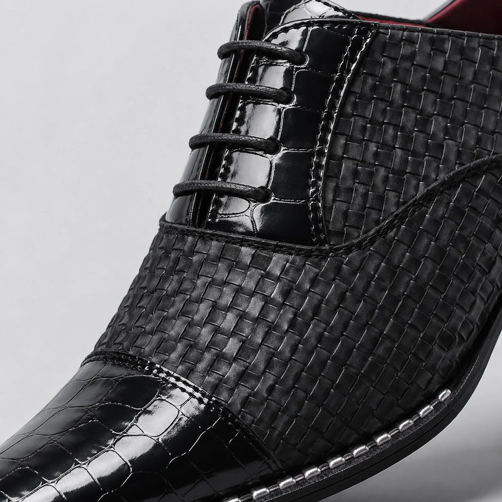 Delvano Leather Oxford Dress Shoes — Black (mens shoe zoom)